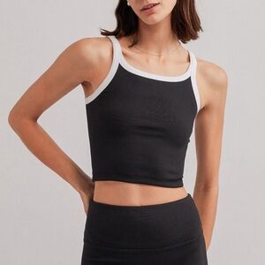 NWT Black and White Ribbed Cropped Tank Top Size Medium